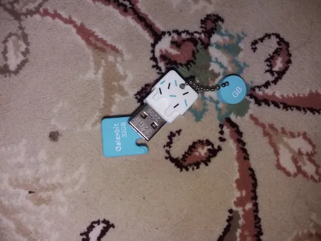 فلش مموری گلکسبیت مدل wiper ظرفیت 32 گیگابایت