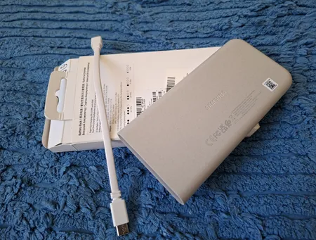 پاوربانک 25 وات سامسونگ مدل EB-P3400 ظرفیت 10000 میلی آمپر ساعت