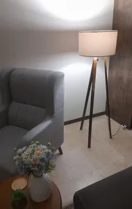 تجریه خرید آباژور ایستاده مدل سه پایه عصایی 1000