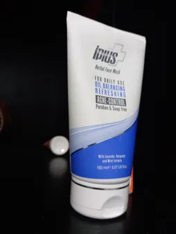 ژل شستشو صورت آی پلاس مدل Acne Control حجم 150 میلی لیتر