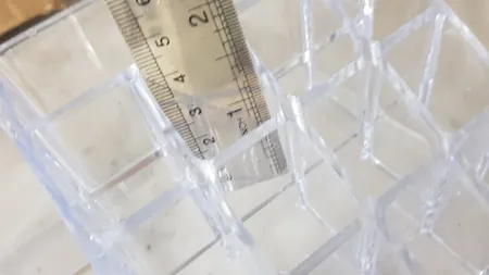 استند لوازم آرایشی مدل LTMB004w