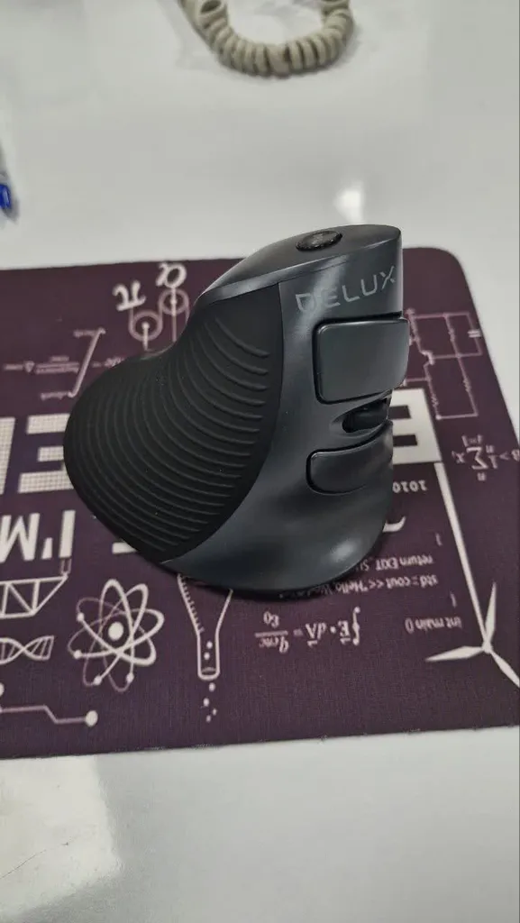 ماوس بی سیم دیلاکس مدل M618G DB