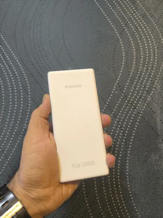 پاوربانک 15 وات رامووس مدل 141 ظرفیت 10000 میلی آمپر ساعت