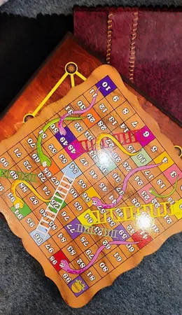 بازی فکری شطرنج و منچ مدل فروردین بسته 9 عددی