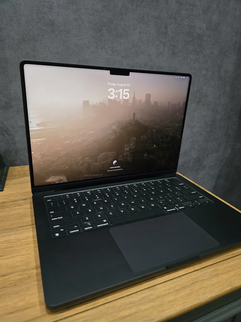 لپ تاپ 14.2 اینچی اپل مدل MacBook Pro MX2H3 2024 LLA-M4 Pro-24GB RAM-512GB SSD-Retina 120Hz