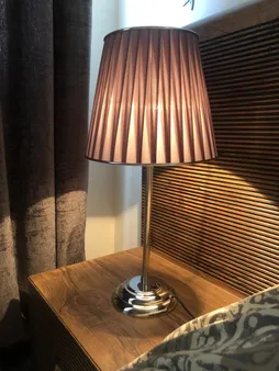 آباژور رومیزی مدل V014