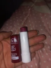 تجریه خرید بالم لب اویور مدل cherry