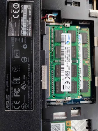 رم لپ تاپ DDR3L دو کاناله 1600مگاهرتز cl11 سامسونگ مدل PC3L-12800S ظرفیت 8 گیگابایت