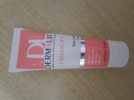 کرم سفت کننده پوست صورت درمالیفت مدل Firmalift مناسب انواع پوست حجم 40 میلی لیتر