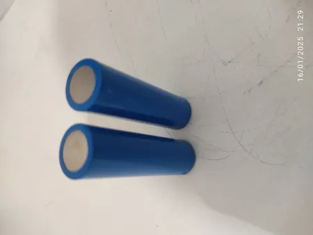 باتری لیتیوم یون قابل شارژ مدل 18650 ظرفیت 2200 میلی آمپرساعت