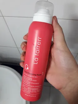 فوم شست‌وشوی صورت لافارر مدل 01 مناسب برای پوست چرب حجم 150 میلی‌لیتر