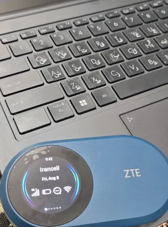 مودم 4G LTE قابل حمل زد تی ای مدل U10S Pro