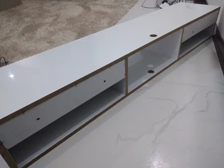 میز تلویزیون دیواری مدل Z32-HG