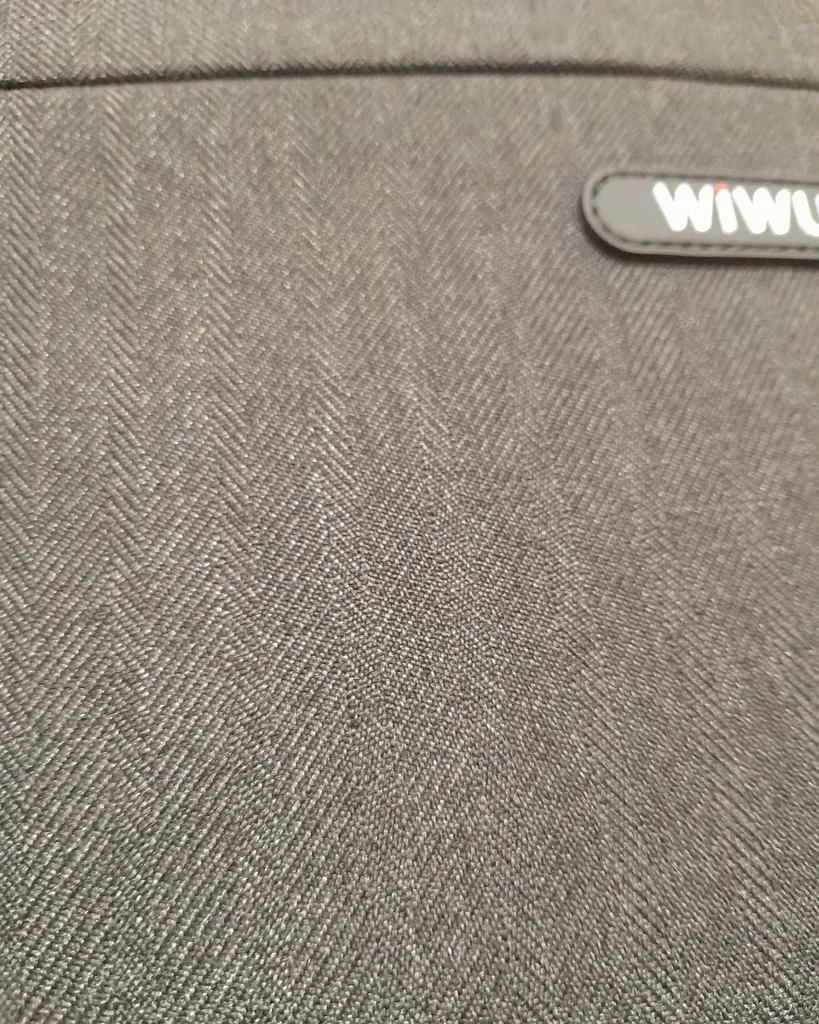 کیف لپ تاپ ویوو مدل City Commuter Bag مناسب برای لپ تاپ 14 تا 15.6 اینچی