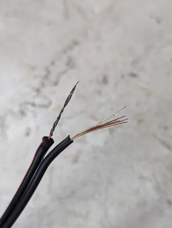 سیم 2 در 0.5 مدل PYNM