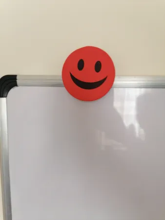 تخته پاک کن وایت برد مغناطیسی مدل لبخند