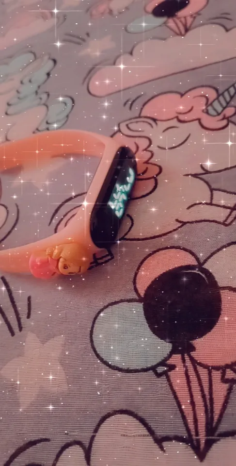 ساعت مچی دیجیتال دخترانه مدل ضد آب سیلیکونی فانتزی دخترک مدل W G PIN 22