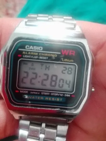 ساعت مچی دیجیتال مردانه والار مدل A159WA - WG 0247 / NO