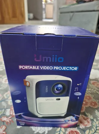 ویدئو پروژکتور یومیو مدل umiio Q2