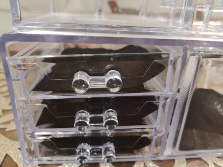 استند لوازم آرایشی مدل donya4