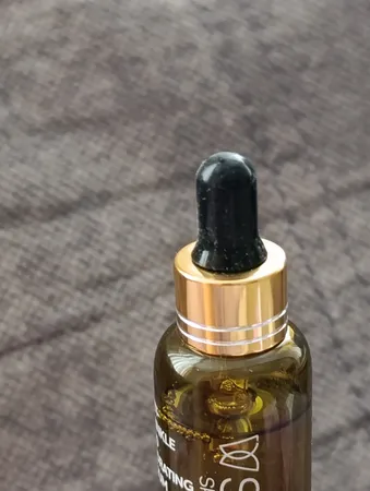 سرم ضد چروک و آبرسان سیلکِر مدل Skin Care Solution حجم 40 میلی لیتر