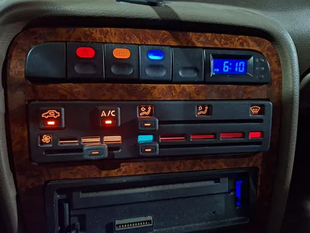 مجموعه پنل کلید کنترل بخاری و کولر والافن مدل 980523