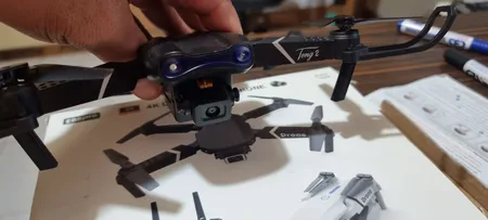 کواد کوپتر کنترلی مدل E88 Pro