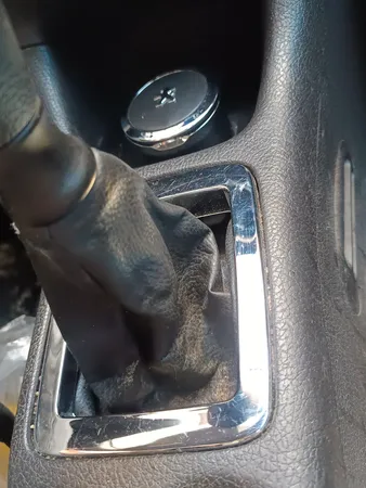 جاسیگاری خودرو مدل JSHKPEG