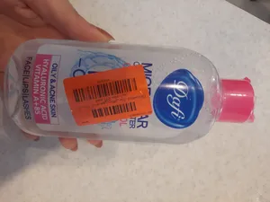 تجریه خرید آب پاک‌کننده صورت دافی مدل Oil control حجم 200 میلی‌لیتر