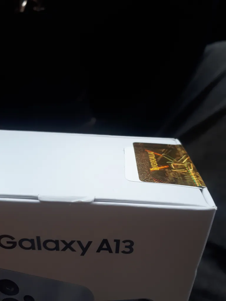 گوشی موبایل سامسونگ مدل Galaxy A13 دو سیم کارت ظرفیت 128 گیگابایت و رم 4 گیگابایت به همراه شارژر