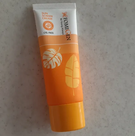 کرم ضدآفتاب فومیژن مدل Young، حجم 40 میلی‌لیتر