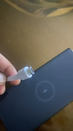 پاوربانک بی‌سیم 22.5 وات شیائومی مدل WPB15PDZM ظرفیت 10000 میلی آمپر ساعت