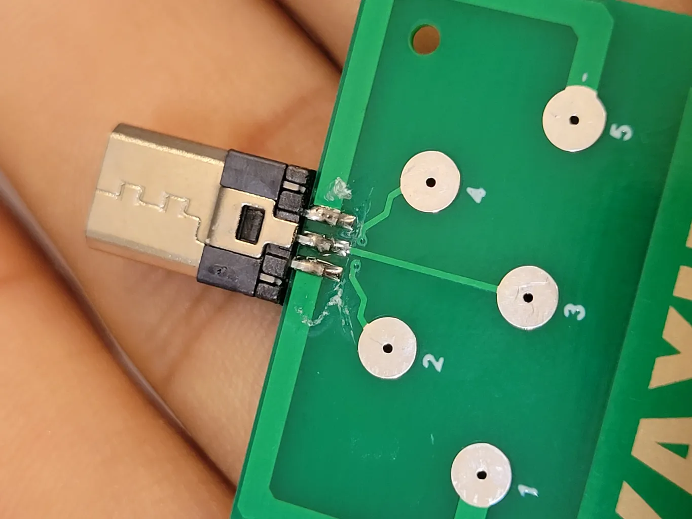 داک تست سوکت شارژ یاکسون مدل Yx-Android