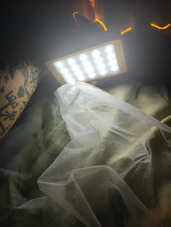 پاوربانک خورشیدی مدل Move ظرفیت 10000 میلی آمپر ساعت