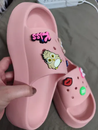 دمپایی زنانه زیتون مدل استیکردار کد PN-007