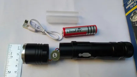 چراغ قوه مدل T6