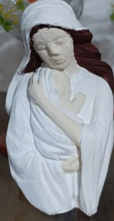 مجسمه سنگی مدل مادر و نوزاد کد 12