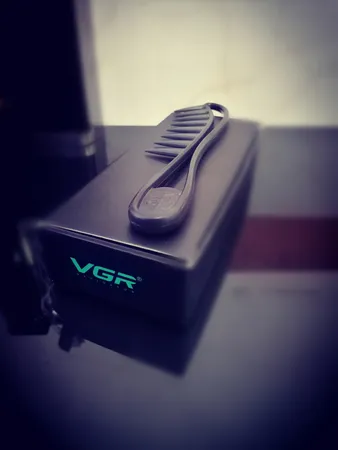 ماشین اصلاح موی سر و صورت وی جی ار مدل 082