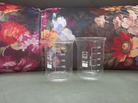 بشر آزمایشگاه مدل beaker ظرفیت 250 میلی لیتر