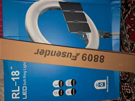 رینگ لایت مدل RL-18 به همراه پایه