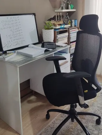 صندلی مدیریتی کادی نو مدل پشت توری VIP