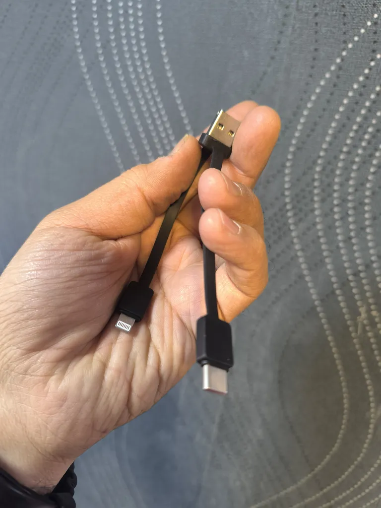 پاوربانک 22.5 وات نیوماین مدل AL07 ظرفیت 10000 میلی آمپر ساعت