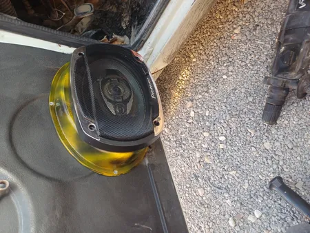 قاب اسپیکر خودرو کد 9 مناسب برای اسپیکر سایز 6x9 اینچ