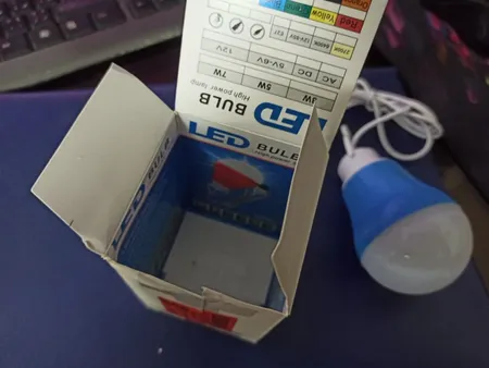 چراغ قوه آویز مدل 5W