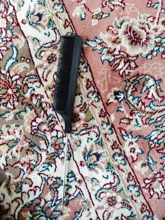 شانه مو مدل دم باریک فلزی