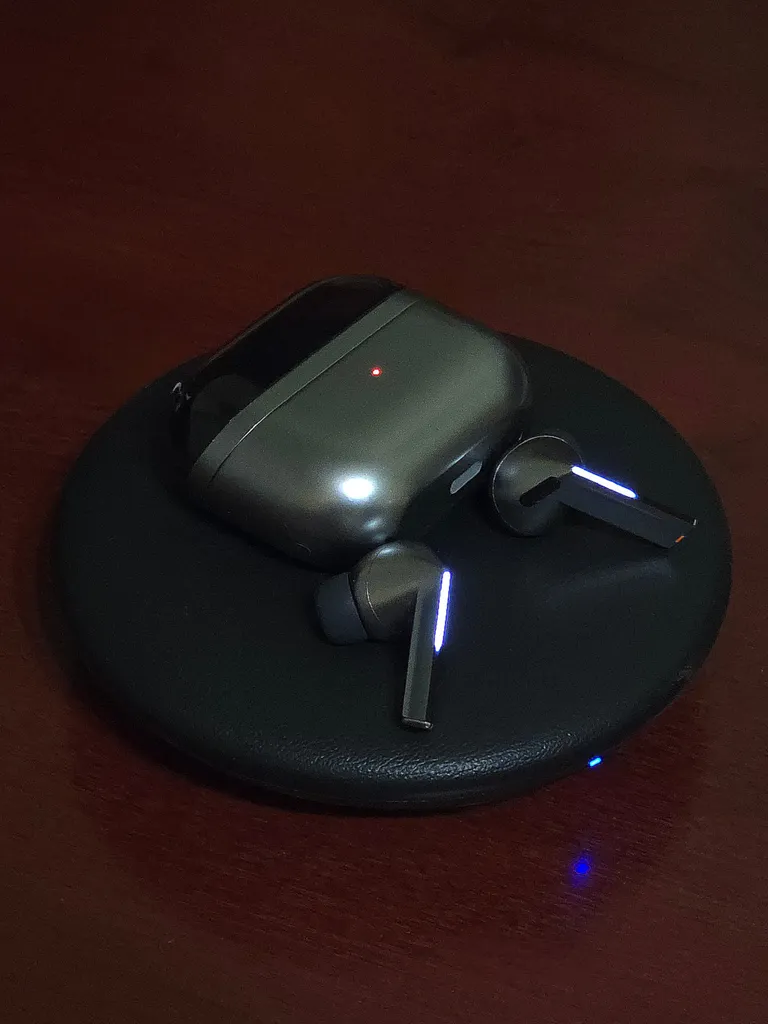 هدفون بلوتوثی سامسونگ مدل Galaxy Buds3 Pro هدفون بلوتوثی سامسونگ مدل Galaxy Buds3 Pro