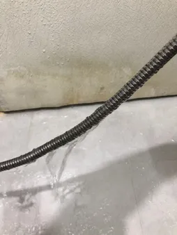 شلنگ دوش حمام البرز اتصال سبز مدل آمیتیس