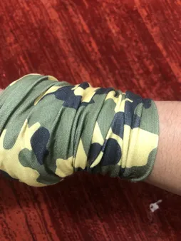 اسکارف ورزشی هزاردستان طرح چریکی مدل ds146