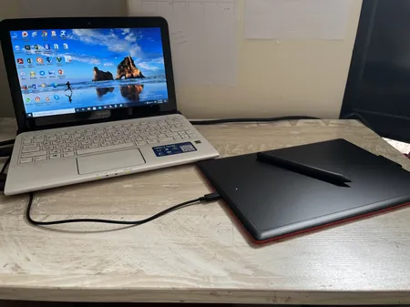 قلم نوری وکام مدل One by Medium CTL-672-N