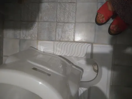 توالت فرنگی مدل 04